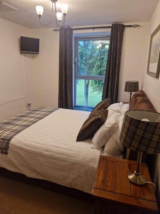 Glen Mor Apartment Fort Augustus Ngoại thất bức ảnh
